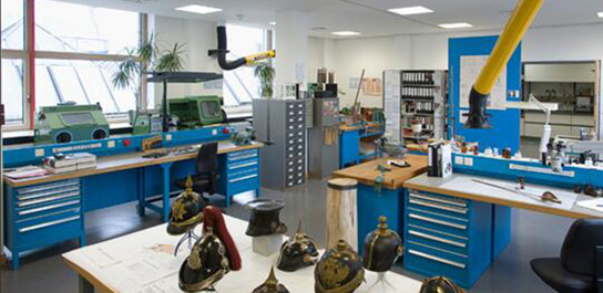 航空研究所使用浦豐柜業(yè)工作臺升級改造中 航空研究所使用浦豐柜業(yè)工作臺升級改造中